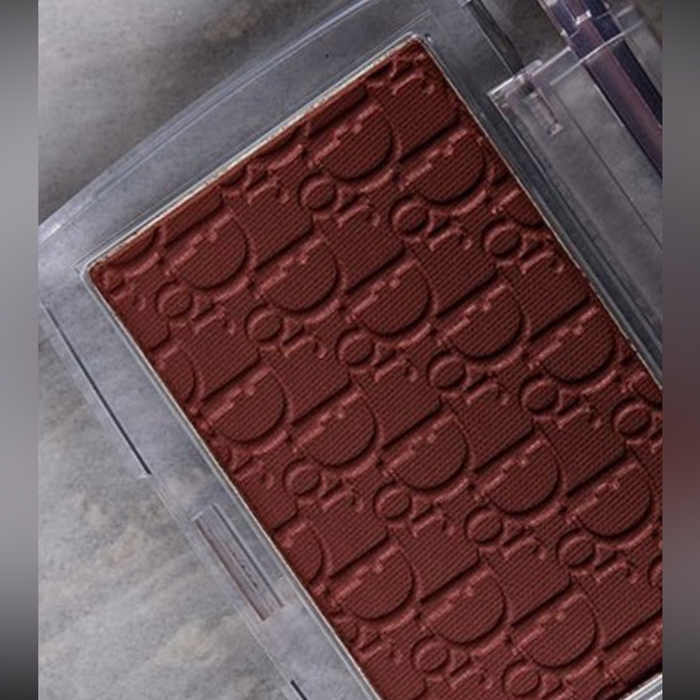 Dior rosy glow blush 020 mahogany